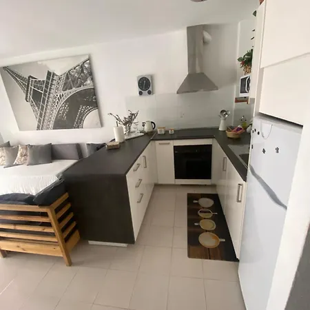 Tagara Apartment *